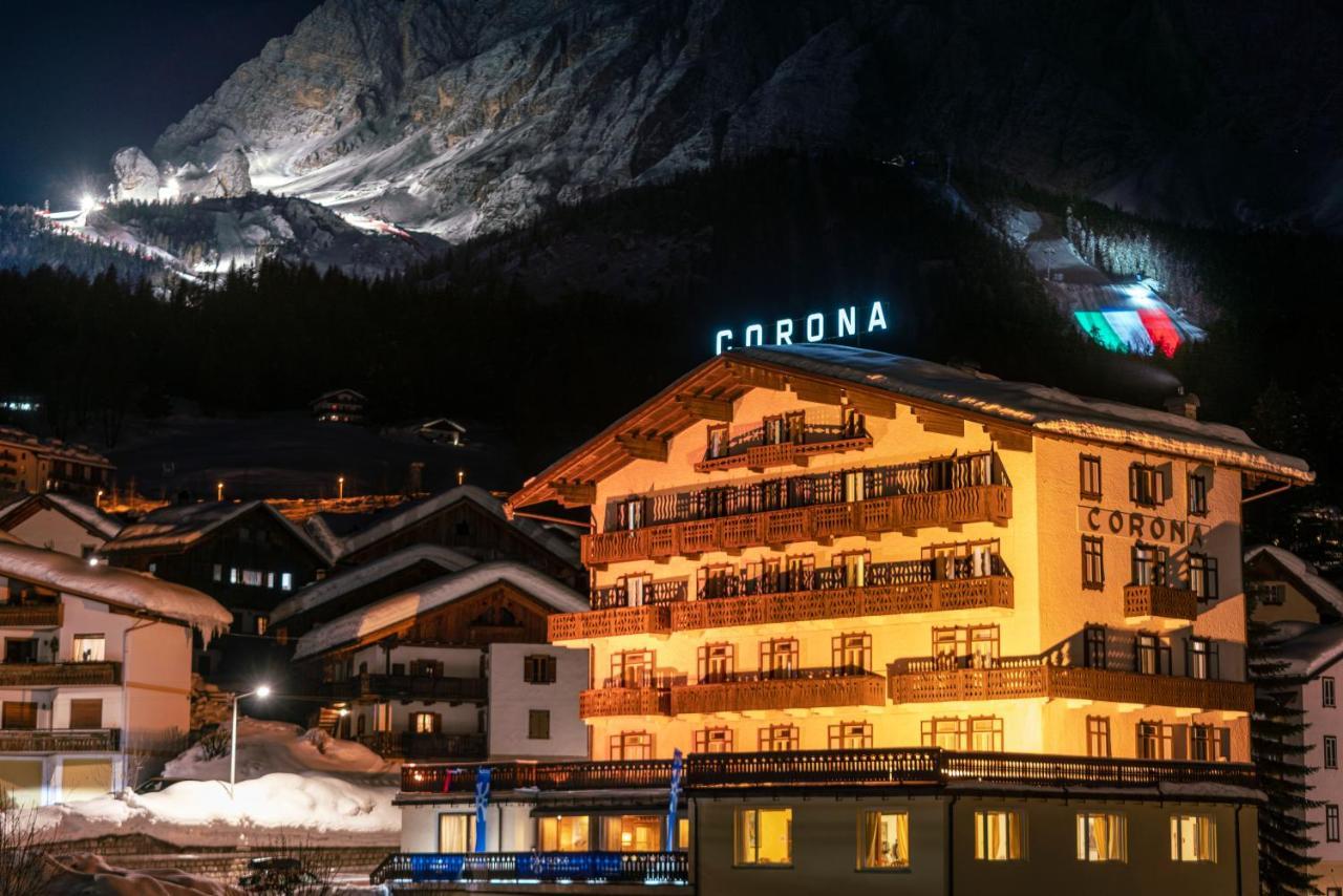 Hotel Corona Кортина д'Ампецо Екстериор снимка