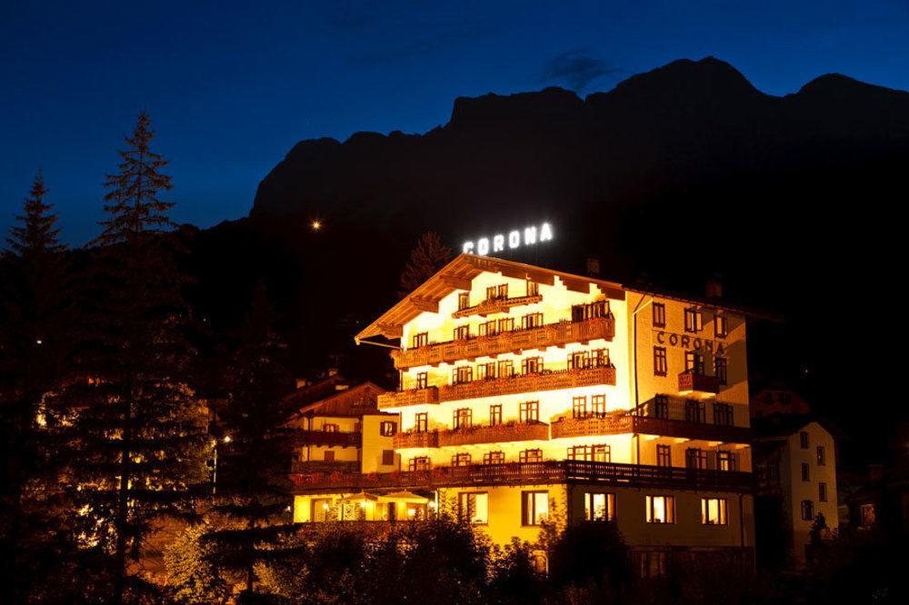 Hotel Corona Кортина д'Ампецо Екстериор снимка