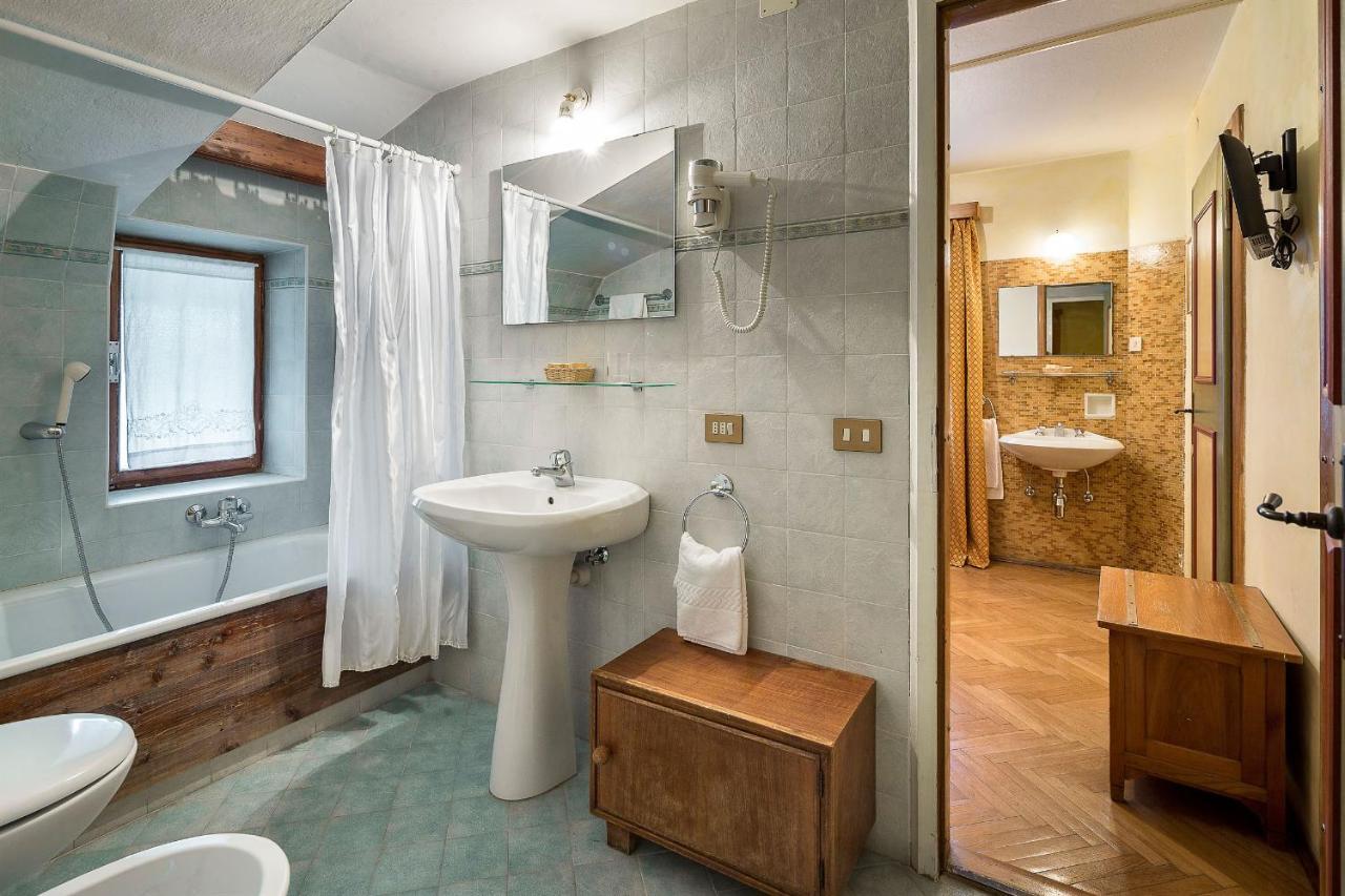 Hotel Corona Кортина д'Ампецо Екстериор снимка