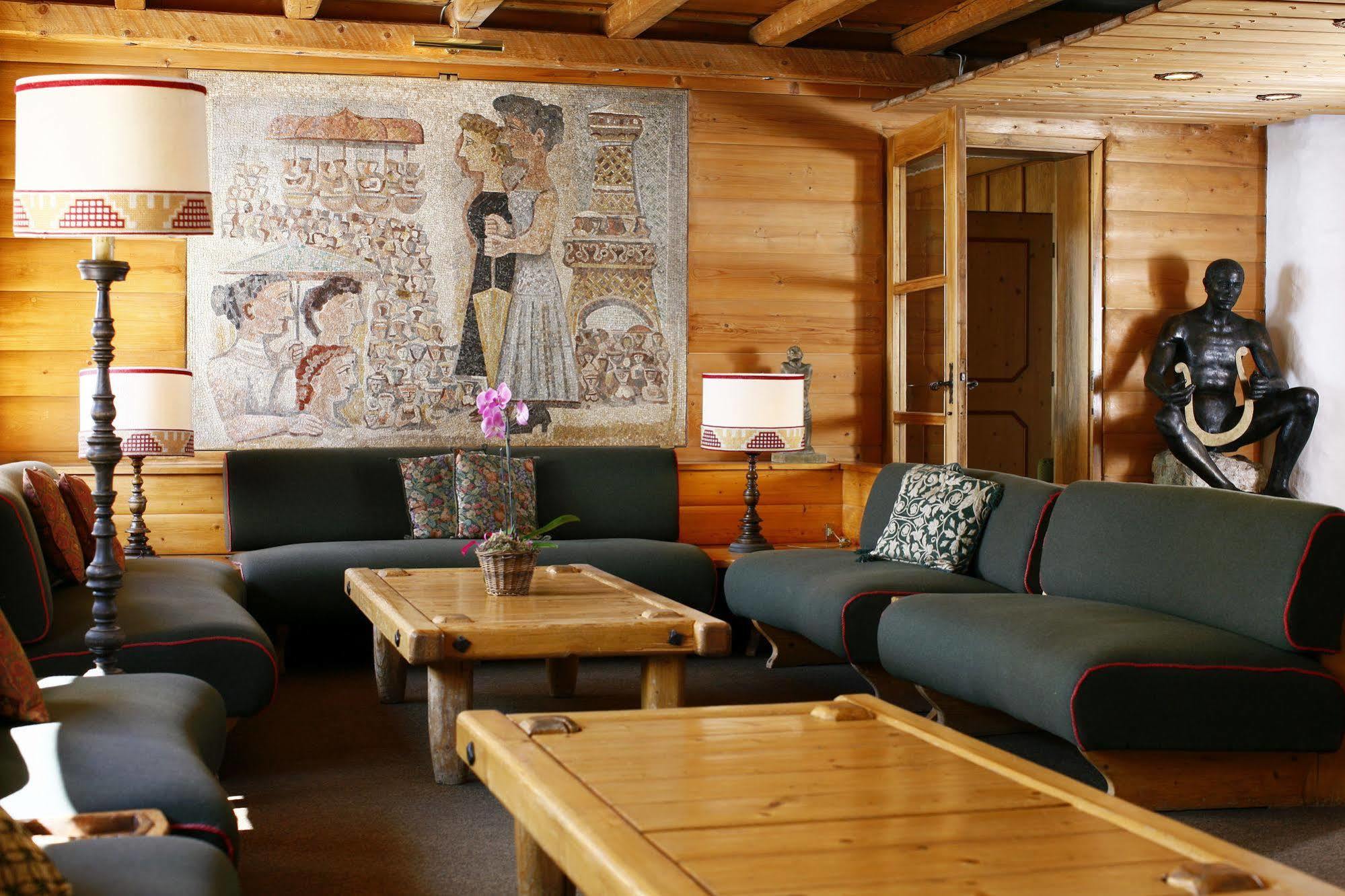 Hotel Corona Кортина д'Ампецо Екстериор снимка